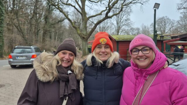 Kalter Wind, freundliche Begegnungen: Gute Stimmung beim Winterspaziergang.